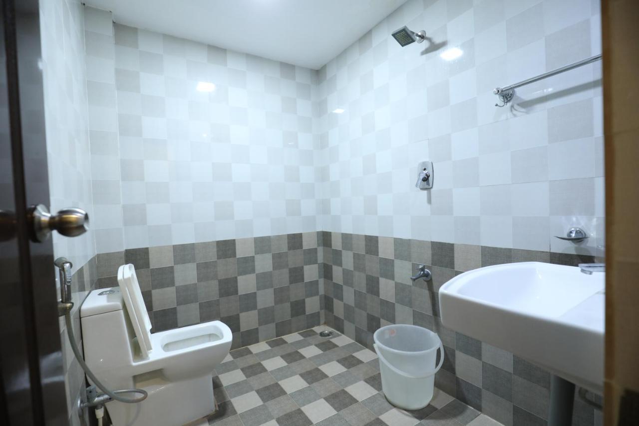 Hotel Rydham มทุราย ภายนอก รูปภาพ