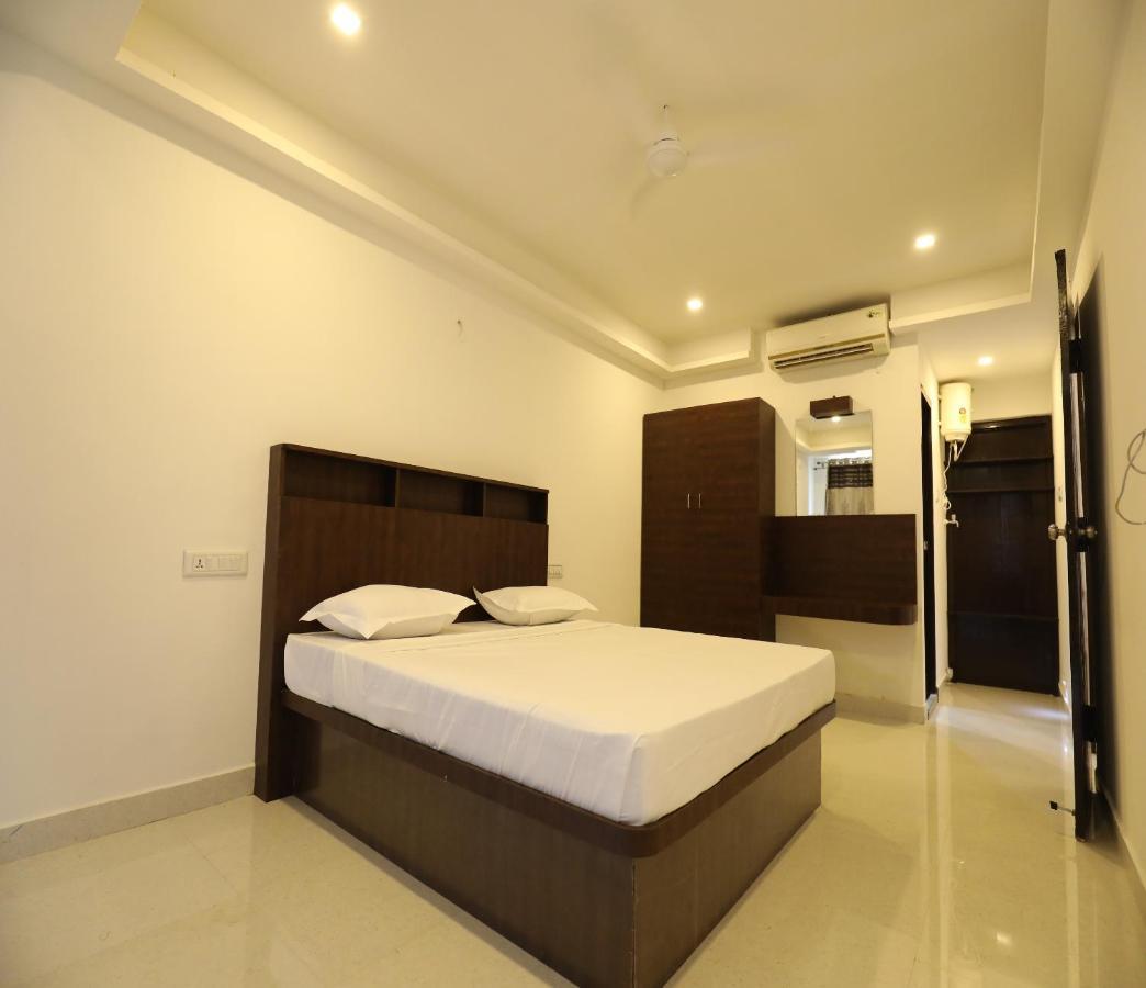 Hotel Rydham มทุราย ภายนอก รูปภาพ
