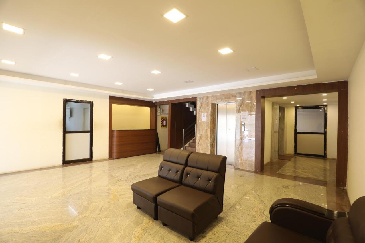 Hotel Rydham มทุราย ภายนอก รูปภาพ
