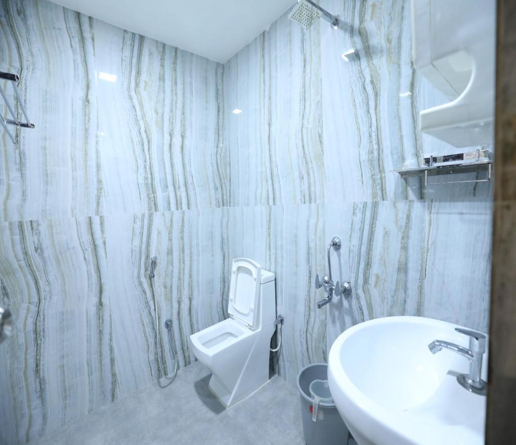 Hotel Rydham มทุราย ภายนอก รูปภาพ